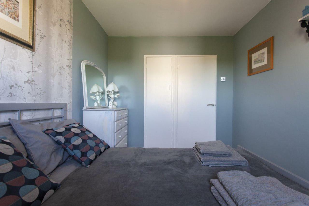 London, Putney, Roehampton London